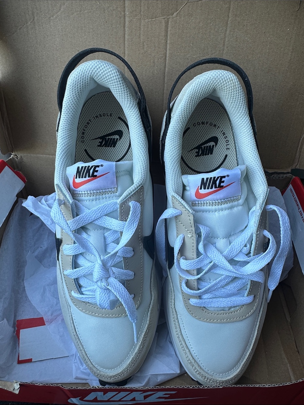 Women’s Nike waffle Debut White, Beige & Black Low-Top Sneakers